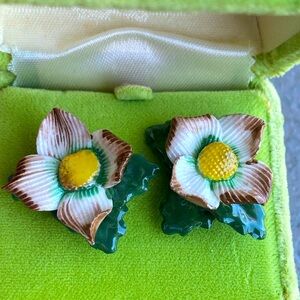 Thorley Bone China White Flower Earrings W Original Velvet Green Jewelry Box VTG